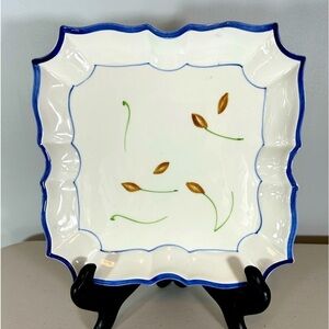 Vietri made in Italy 8 inch disappearing cherry plate